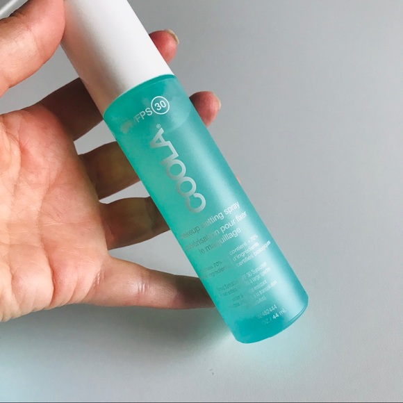 COOLA | Makeup Setting Spray | SPF 30 | Organic - Picture 3 of 8
